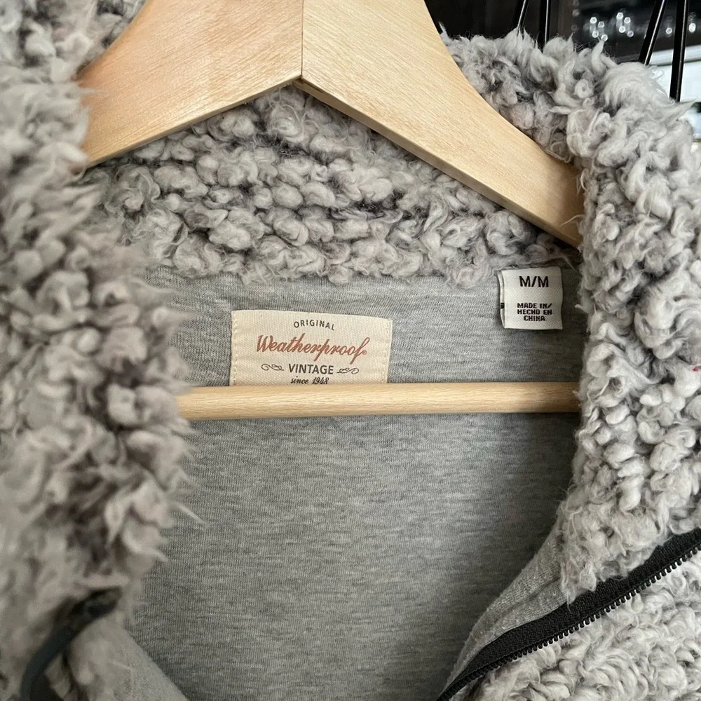 Sherpa Jacket - Picture 2 of 3